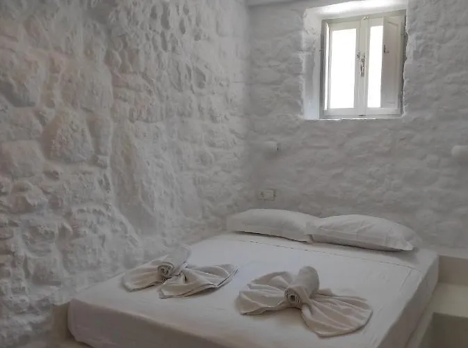 Oniropagida Nisyros #1 Апартаменты *