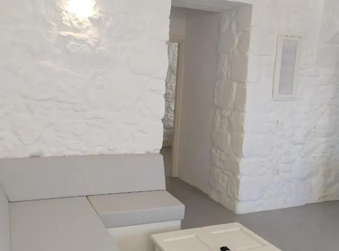 Oniropagida Nisyros #1 Nikiá